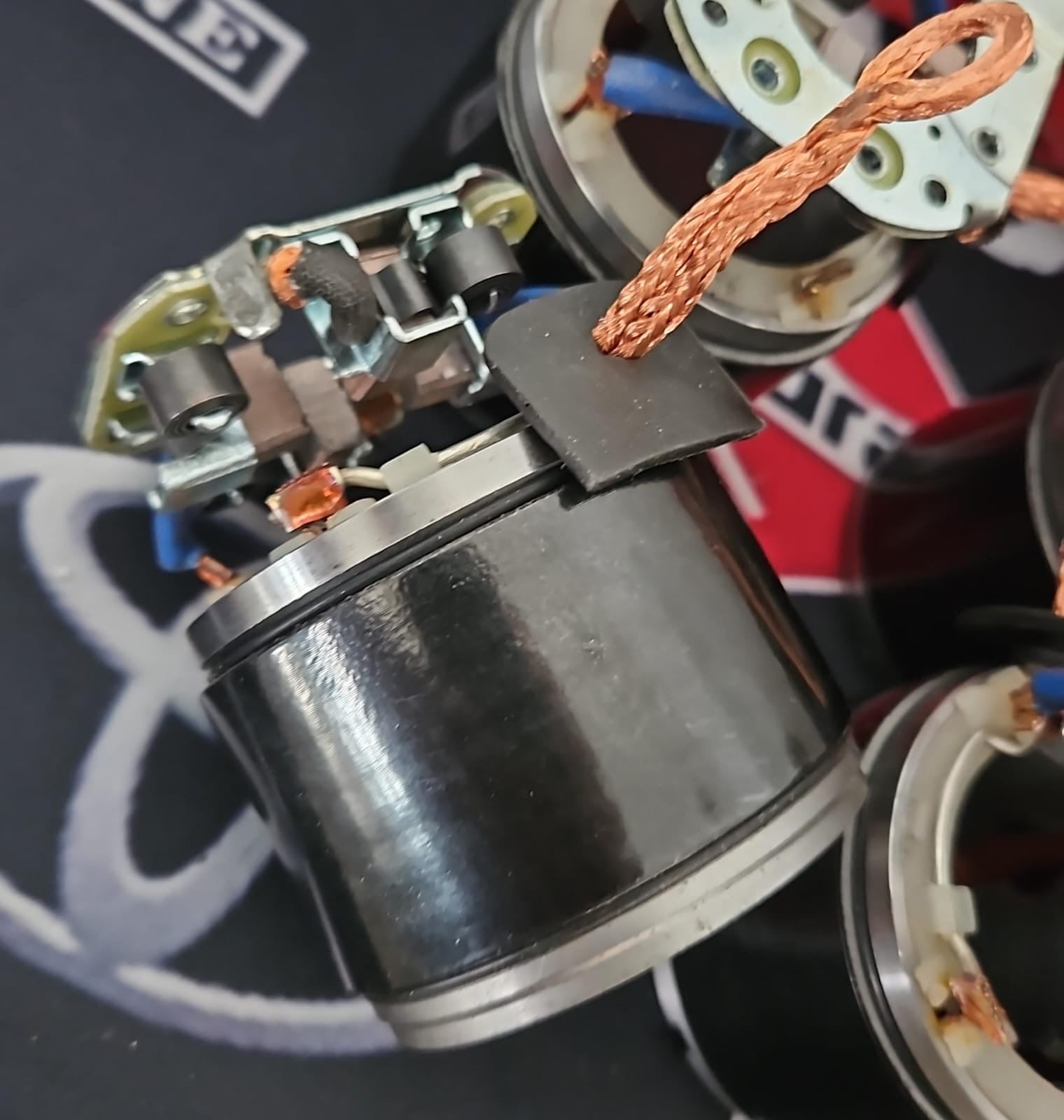 Campo con Porta Escobilla para Starter Toyota